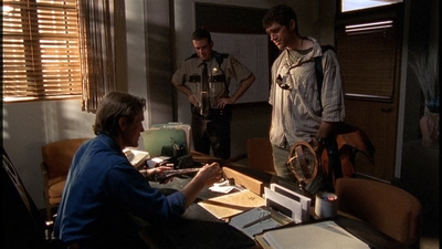 ROSWELL_-_E2X01_SKIN_AND_BONES_133.jpg