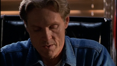 ROSWELL_-_E2X01_SKIN_AND_BONES_160.jpg