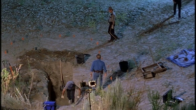 ROSWELL_-_E2X01_SKIN_AND_BONES_165.jpg