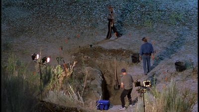 ROSWELL_-_E2X01_SKIN_AND_BONES_176.jpg