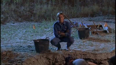 ROSWELL_-_E2X01_SKIN_AND_BONES_211.jpg