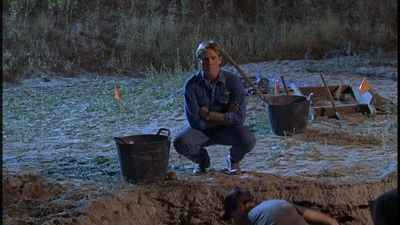 ROSWELL_-_E2X01_SKIN_AND_BONES_212.jpg