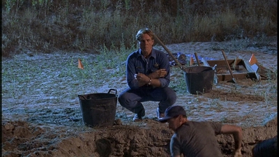 ROSWELL_-_E2X01_SKIN_AND_BONES_220.jpg