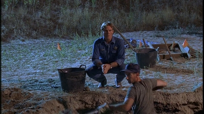 ROSWELL_-_E2X01_SKIN_AND_BONES_234.jpg