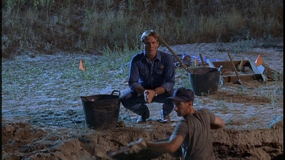 ROSWELL_-_E2X01_SKIN_AND_BONES_236.jpg