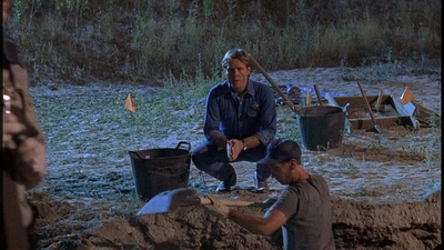ROSWELL_-_E2X01_SKIN_AND_BONES_244.jpg