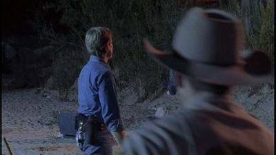 ROSWELL_-_E2X01_SKIN_AND_BONES_258.jpg