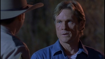 ROSWELL_-_E2X01_SKIN_AND_BONES_270.jpg