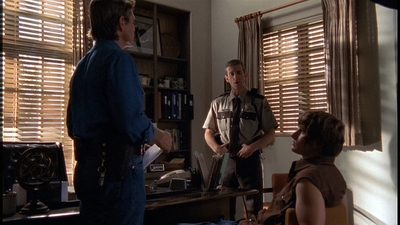 ROSWELL_-_E2X01_SKIN_AND_BONES_322.jpg