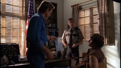 ROSWELL_-_E2X01_SKIN_AND_BONES_335.jpg