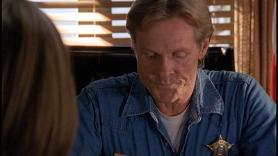 ROSWELL_-_E2X01_SKIN_AND_BONES_482.jpg