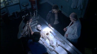 ROSWELL_-_E2X01_SKIN_AND_BONES_492.jpg