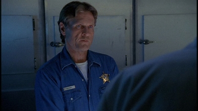 ROSWELL_-_E2X01_SKIN_AND_BONES_521.jpg