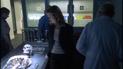 ROSWELL_-_E2X01_SKIN_AND_BONES_554.jpg