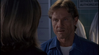 ROSWELL_-_E2X01_SKIN_AND_BONES_590.jpg