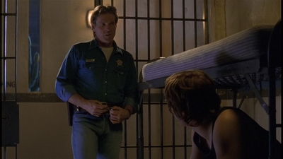 ROSWELL_-_E2X01_SKIN_AND_BONES_704.jpg