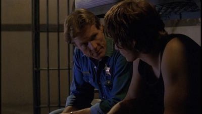 ROSWELL_-_E2X01_SKIN_AND_BONES_744.jpg