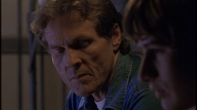 ROSWELL_-_E2X01_SKIN_AND_BONES_812.jpg