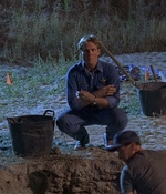 ROSWELL_-_E2X01_SKIN_AND_BONES_220.jpg