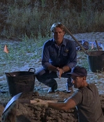 ROSWELL_-_E2X01_SKIN_AND_BONES_240.jpg