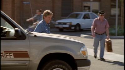 ROSWELL_-_E2X02_ASK_NOT_007.jpg