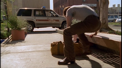 ROSWELL_-_E2X02_ASK_NOT_013.jpg