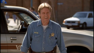 ROSWELL_-_E2X02_ASK_NOT_029.jpg