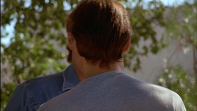ROSWELL_-_E2X02_ASK_NOT_044.jpg