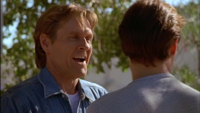 ROSWELL_-_E2X02_ASK_NOT_047.jpg