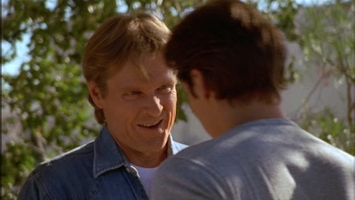 ROSWELL_-_E2X02_ASK_NOT_052.jpg