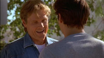ROSWELL_-_E2X02_ASK_NOT_058.jpg