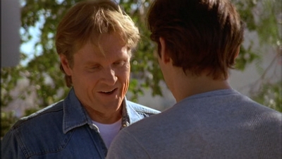 ROSWELL_-_E2X02_ASK_NOT_059.jpg