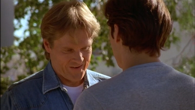 ROSWELL_-_E2X02_ASK_NOT_060.jpg
