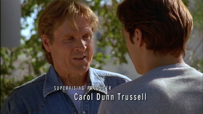 ROSWELL_-_E2X02_ASK_NOT_070.jpg