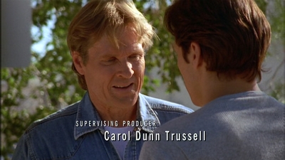 ROSWELL_-_E2X02_ASK_NOT_075.jpg