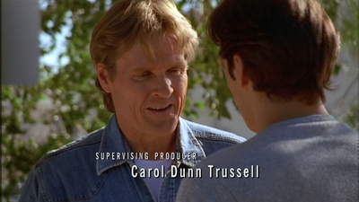 ROSWELL_-_E2X02_ASK_NOT_076.jpg