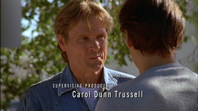 ROSWELL_-_E2X02_ASK_NOT_079.jpg