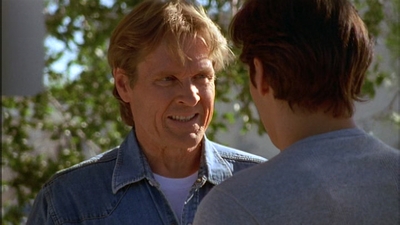 ROSWELL_-_E2X02_ASK_NOT_083.jpg