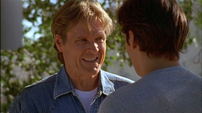 ROSWELL_-_E2X02_ASK_NOT_086.jpg