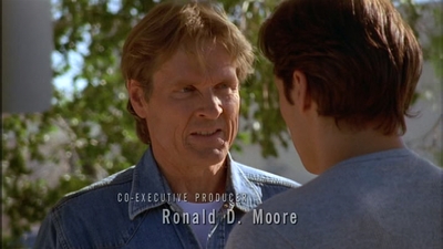 ROSWELL_-_E2X02_ASK_NOT_088.jpg