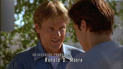 ROSWELL_-_E2X02_ASK_NOT_093.jpg