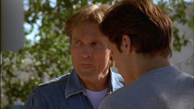ROSWELL_-_E2X02_ASK_NOT_104.jpg