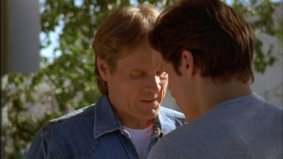 ROSWELL_-_E2X02_ASK_NOT_115.jpg