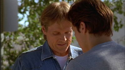 ROSWELL_-_E2X02_ASK_NOT_118.jpg