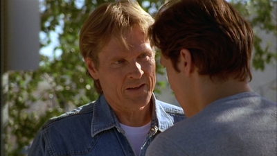 ROSWELL_-_E2X02_ASK_NOT_122.jpg