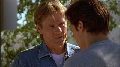 ROSWELL_-_E2X02_ASK_NOT_123.jpg