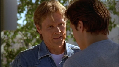 ROSWELL_-_E2X02_ASK_NOT_124.jpg