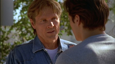 ROSWELL_-_E2X02_ASK_NOT_134.jpg
