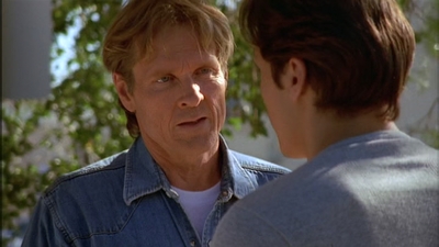 ROSWELL_-_E2X02_ASK_NOT_137.jpg