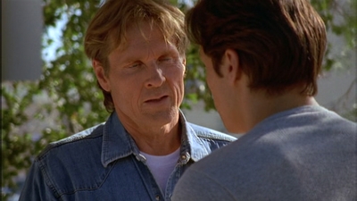 ROSWELL_-_E2X02_ASK_NOT_139.jpg